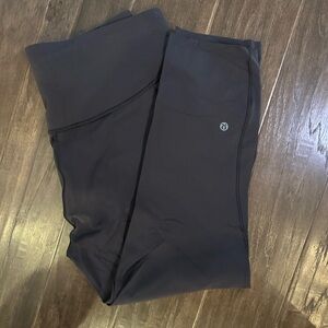 Lululemon leggings capri size 12 L